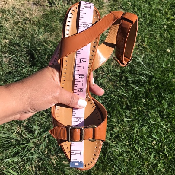 ❌SOLD❌MANOLO BLAHNIK Sandals - Picture 8 of 8